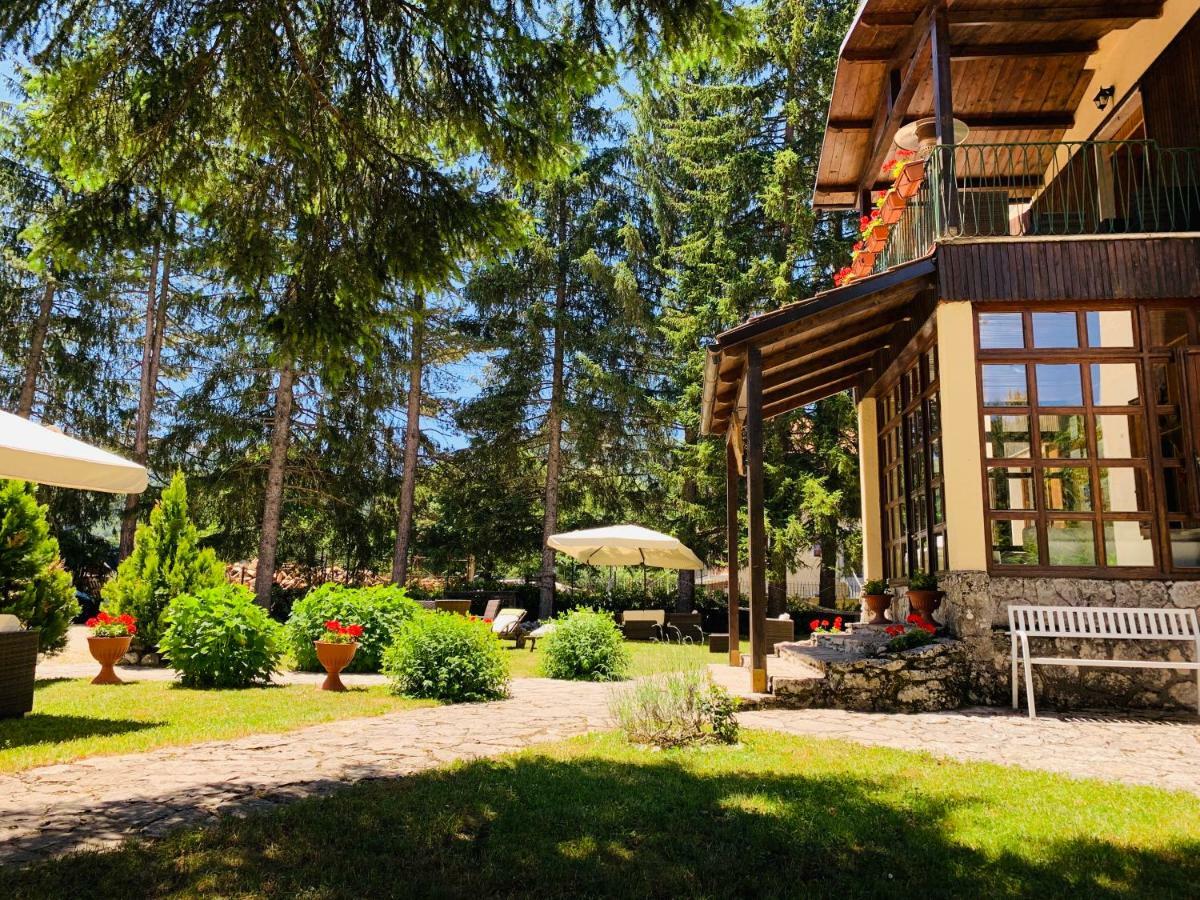Villa dei Pini Pescasseroli Esterno foto
